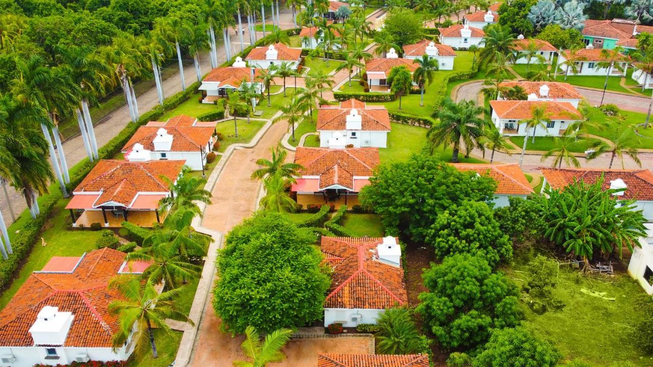 Las Veraneras Villas & Resort Acajutla Kültér fotó