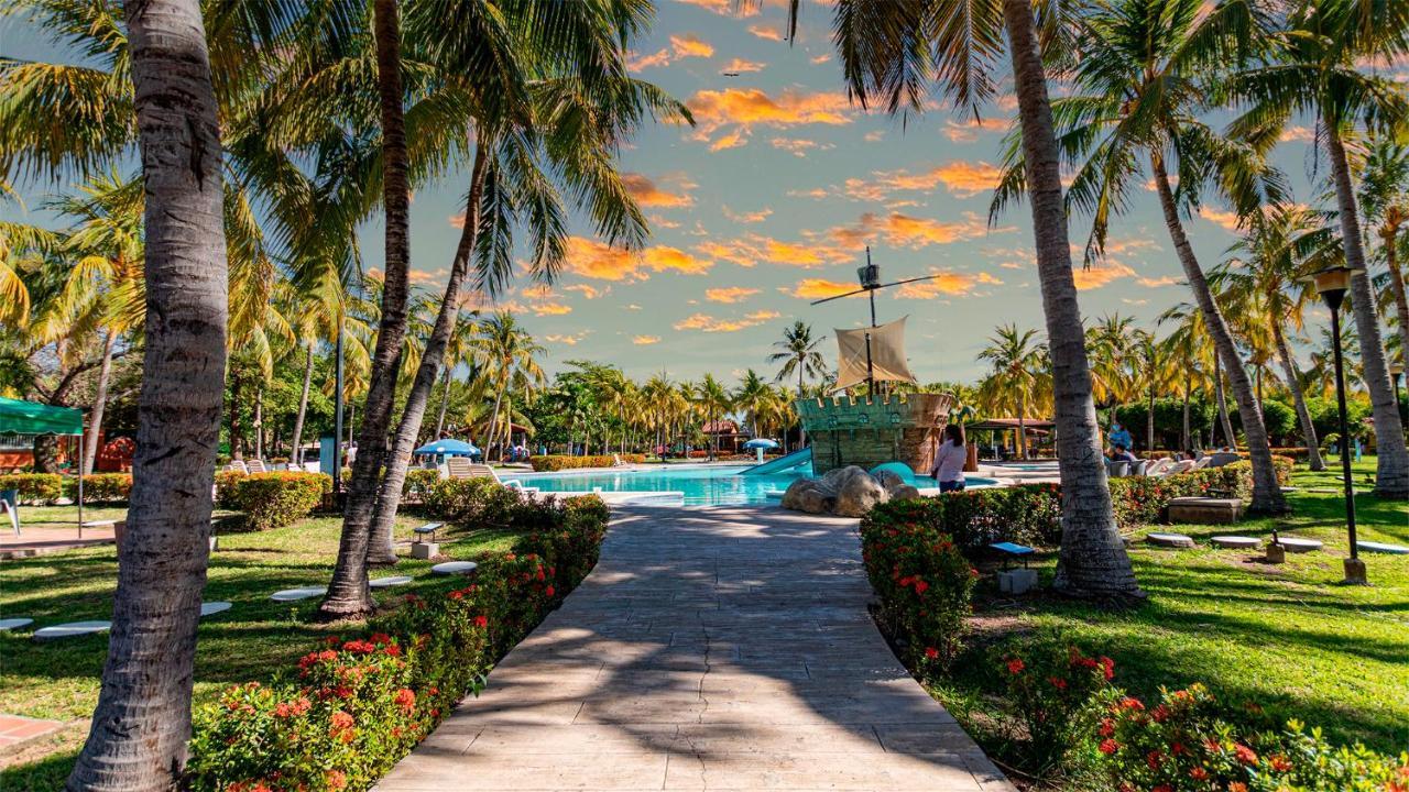 Las Veraneras Villas & Resort Acajutla Kültér fotó