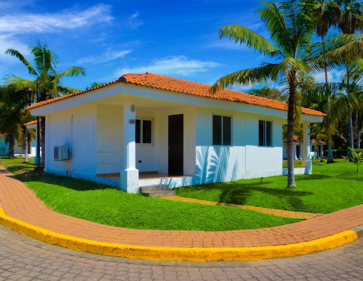 Las Veraneras Villas & Resort Acajutla Kültér fotó